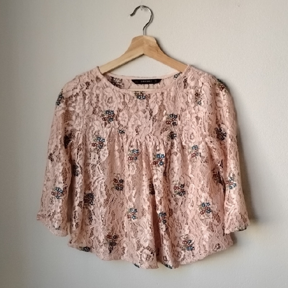 Zara Pink Floral Lace Cropped Blouse